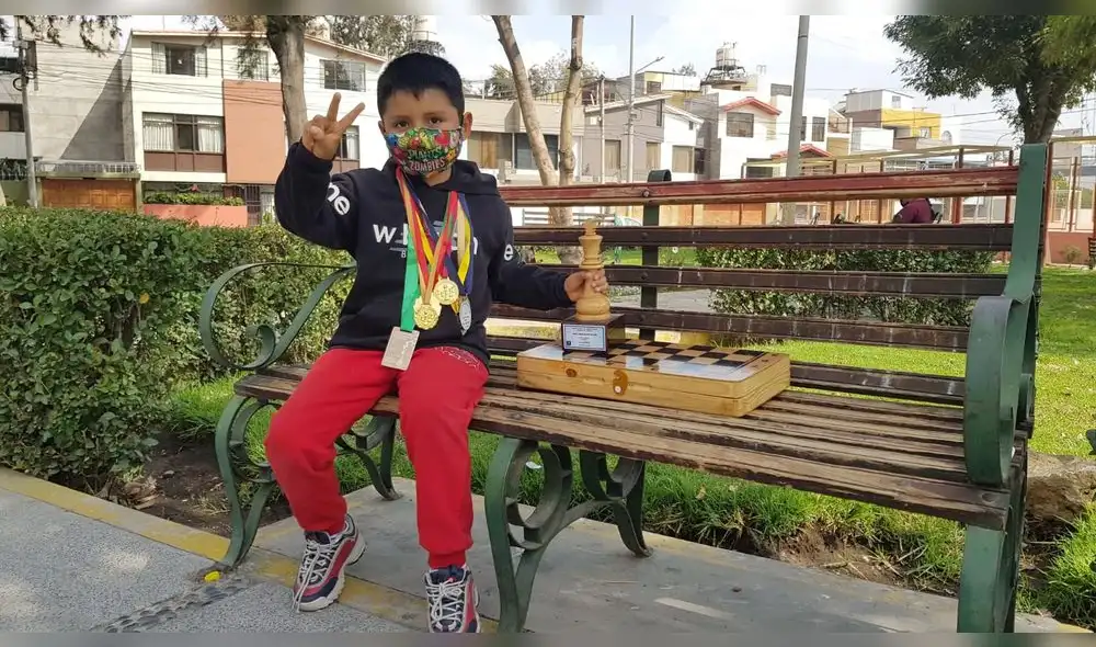 Adriel Colque requiere apoyo para viajar a Ecuador a torneo de ajedrez. Foto: Wilder Pari / URPI