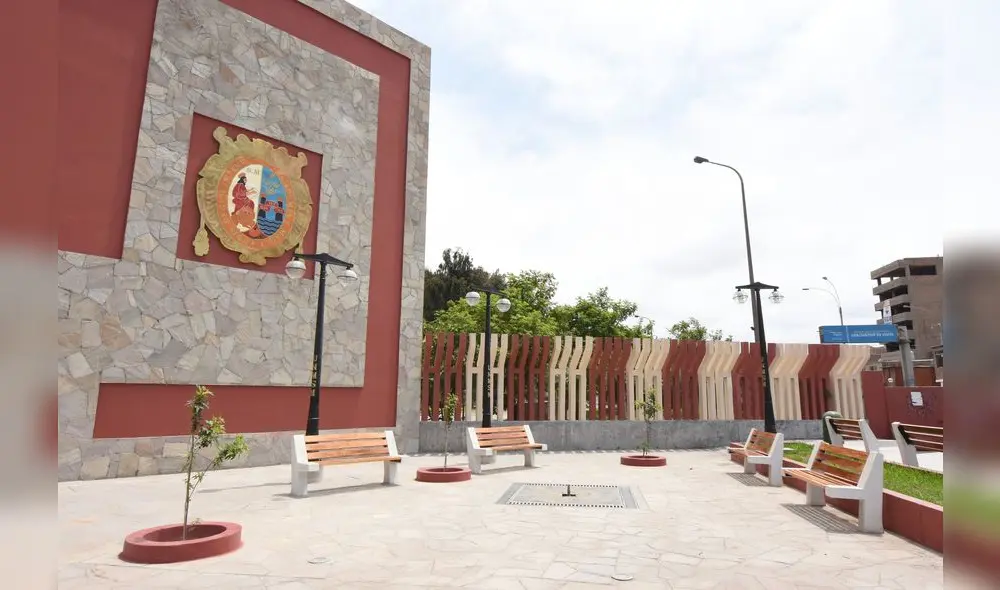 Con la nueva fachada, San Marcos invita a sus estudiantes. Foto: UNMSM