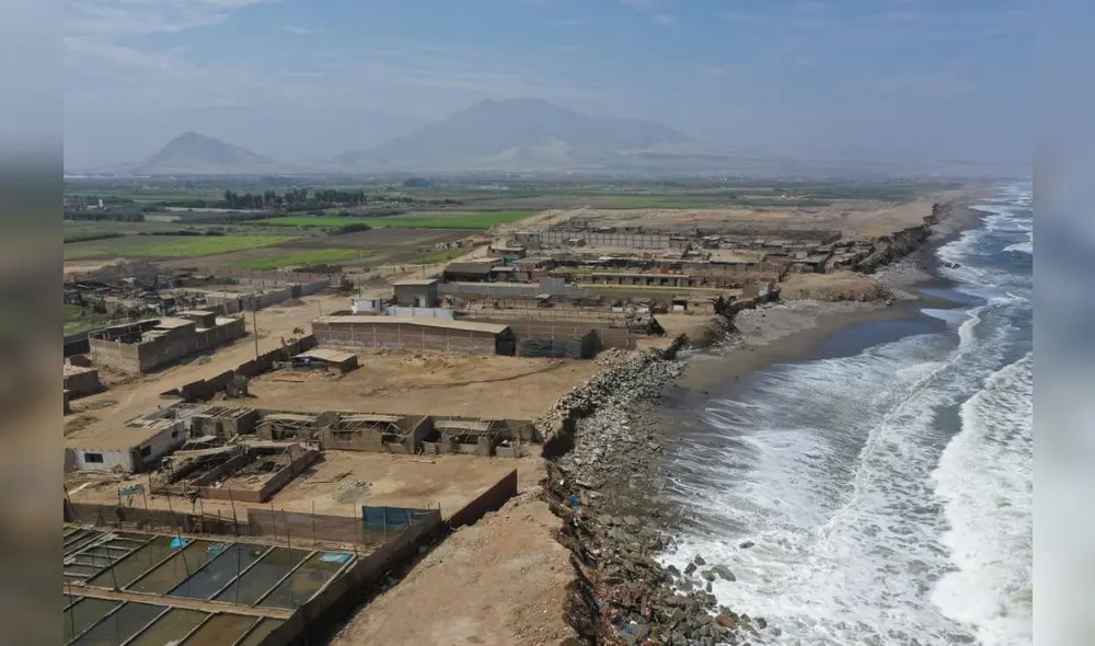 Huanchaco pierde lentamente sus playas debido a la erosión. Foto: Cortesía CBG Huanchaco pierde lentamente sus playas debido a la erosión. Foto: Cortesía CBG