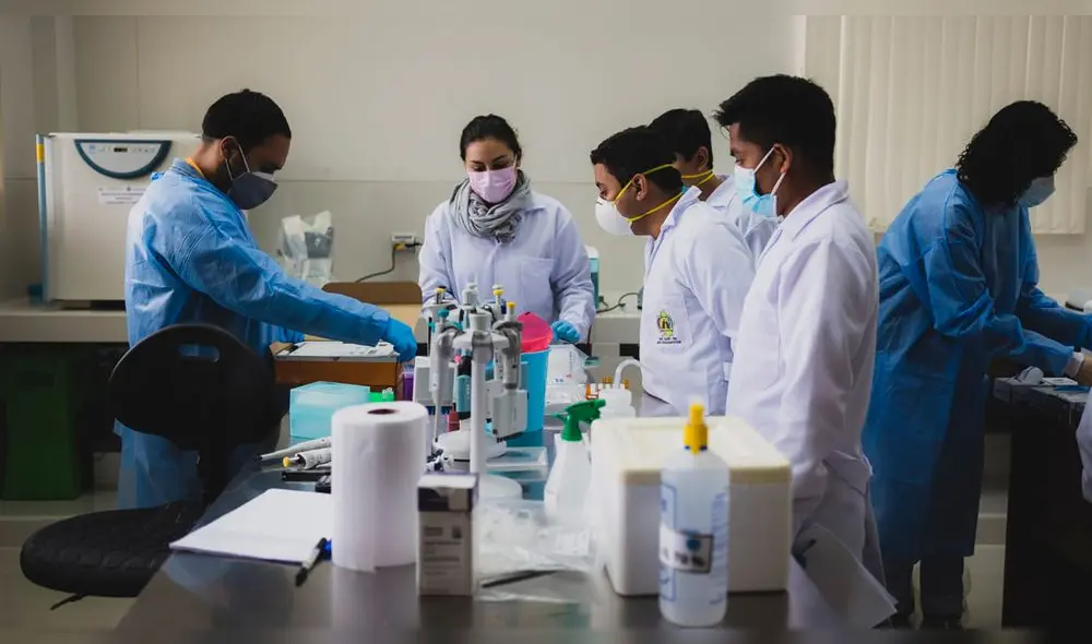 Investigadores del laboratorio del IET de la Universidad Nacional Toribio Rodríguez de Mendoza de Amazonas. Foto: UNTRM. Investigadores del laboratorio del IET de la Universidad Nacional Toribio Rodríguez de Mendoza de Amazonas. Foto: UNTRM.