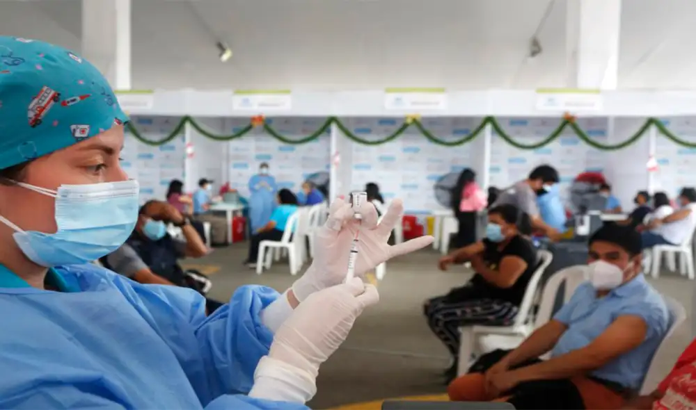 En las últimas 24 horas, el Ministerio de Salud reportó que se registraron 22.332 casos nuevos de la COVID-19 en el territorio nacional. Foto: La República