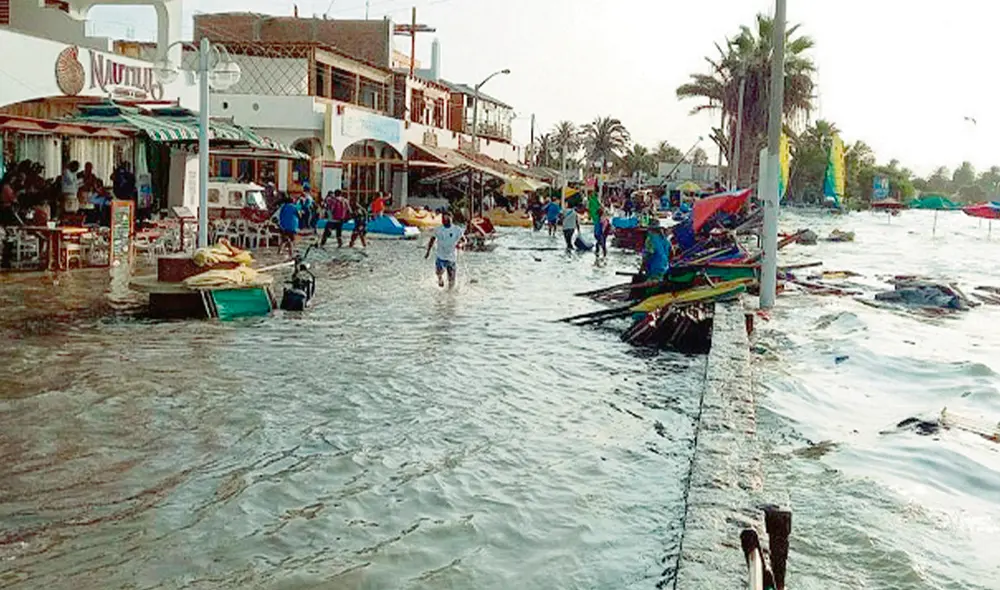 Paracas. La playa El Chaco fue una de las más afectadas por el oleaje anómalo. Viviendas y negocios quedaron inundados. Foto: difusión