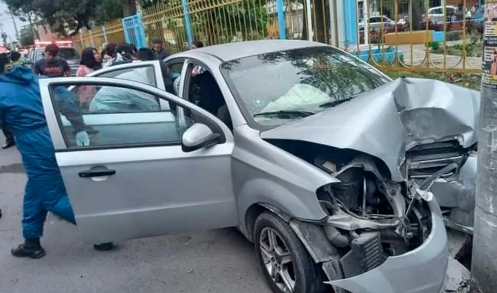 Personal de la Policía socorrió a víctimas. Foto: PNP Personal de la Policía socorrió a víctimas. Foto: PNP