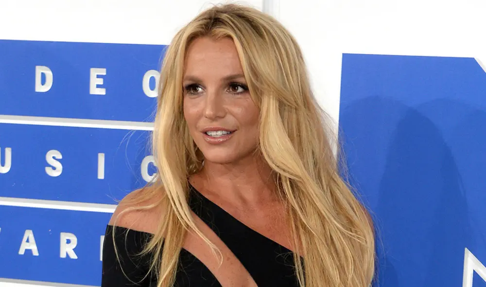 La cantante fue vista en público, mientras hacía compras. Foto: Variety