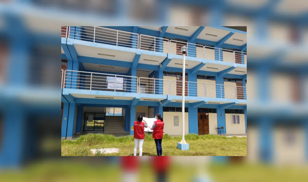 El equipo de control realizó diligencias en la universidad. Foto: Contraloría El equipo de control realizó diligencias en la universidad. Foto: Contraloría