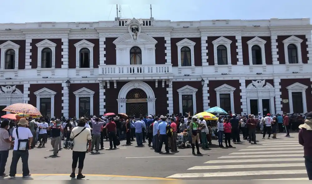 Son 768 agremiados al Sintro los que acatan medida de fuerza. Foto: Steffano Palomino Son 768 agremiados al Sintro los que acatan medida de fuerza. Foto: Steffano Palomino
