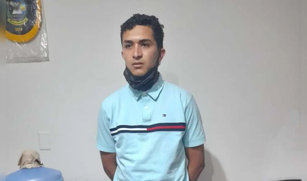 El vehículo de Ivone fue hallado abandonado en el Serpentín de Pasamayo a un lado de la carretera con las lunas bajas. Foto: Policía Nacional