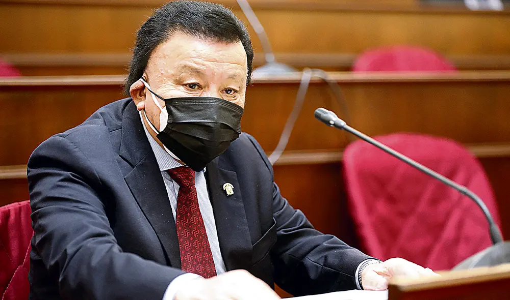 Afán. Wong plantea más causales para sacar a un presidente. Foto: Congreso Afán. Wong plantea más causales para sacar a un presidente. Foto: Congreso