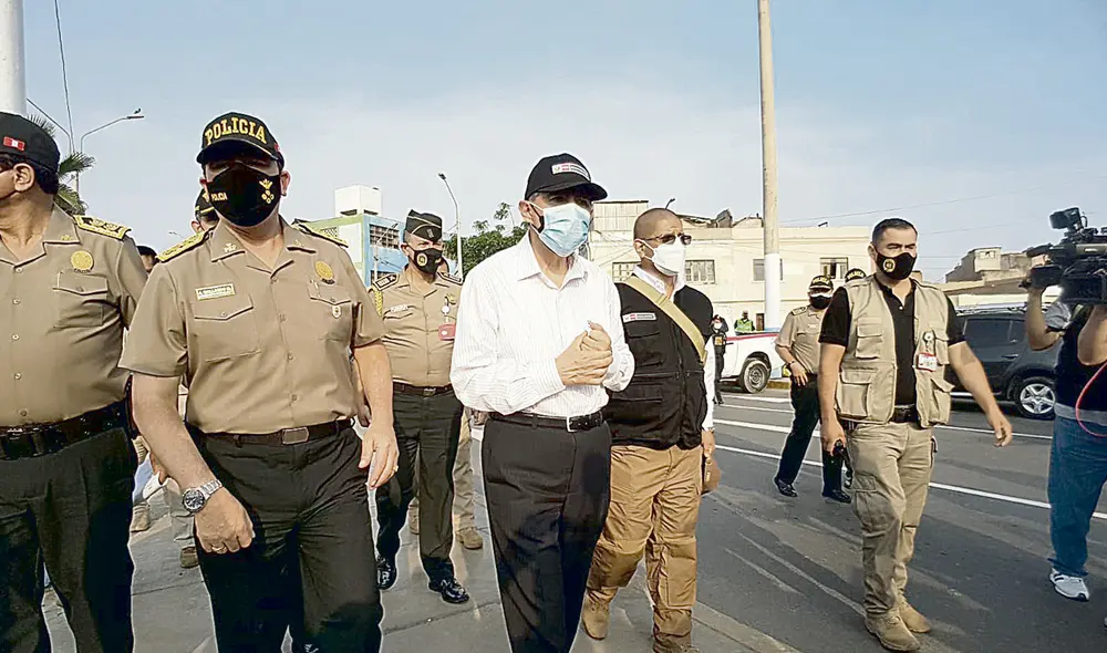 En acción. Ministro Guillén lideró un operativo contra la delincuencia organizada en el Callao. Foto: difusión