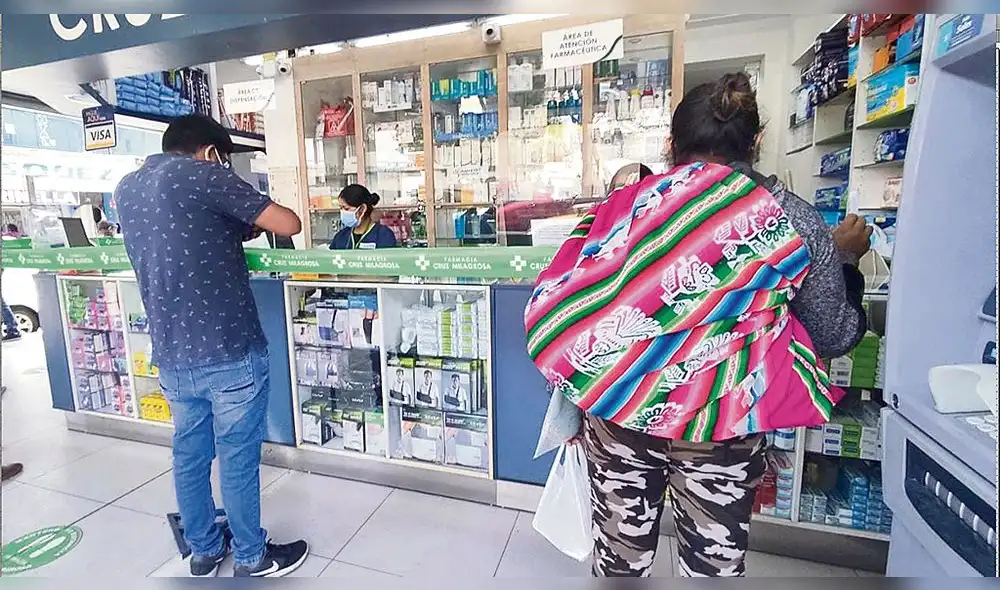 Problema. En farmacias de Arequipa y Tacna empieza a faltar paracetamol, medicamento clave para tratar malestares COVID-19. Foto: La República