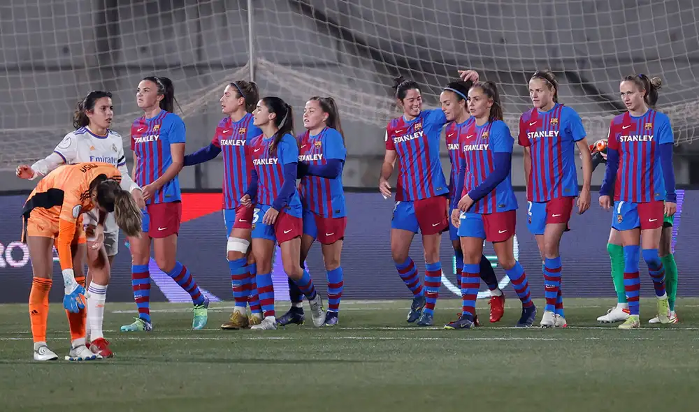 Barcelona se deshizo del Real Madrid en semifinales de la Supercopa de España. Foto: EFE