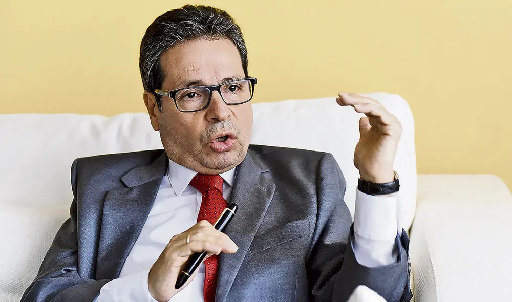 Contundente. Maldonado indica que los periodistas son también defensores de los derechos. Foto: Antonio Melgarejo/La República Contundente. Maldonado indica que los periodistas son también defensores de los derechos. Foto: Antonio Melgarejo/La República