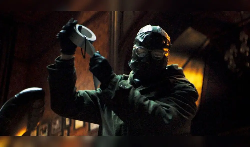 Acertijo está moldeado de una forma muy similar al Asesino del zodiaco, porque está matando figuras muy prominentes de Ciudad Gótica, que no son lo que dicen ser. Foto: Warner Bros.