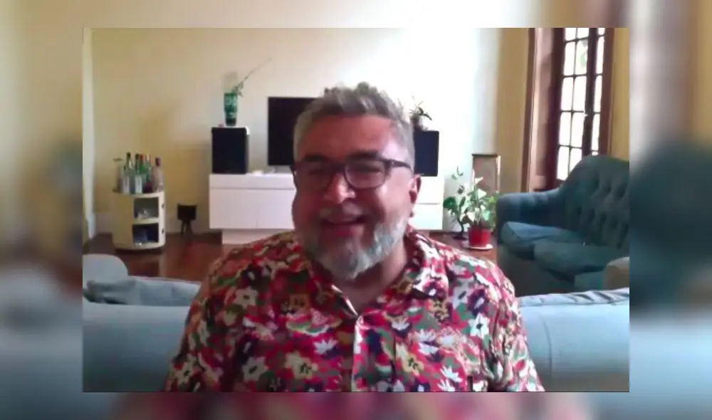 Cristian Alarcón durante la teleconferencia que Alfaguara ofreció para dar a conocer el ganador del premio de novela 2022.