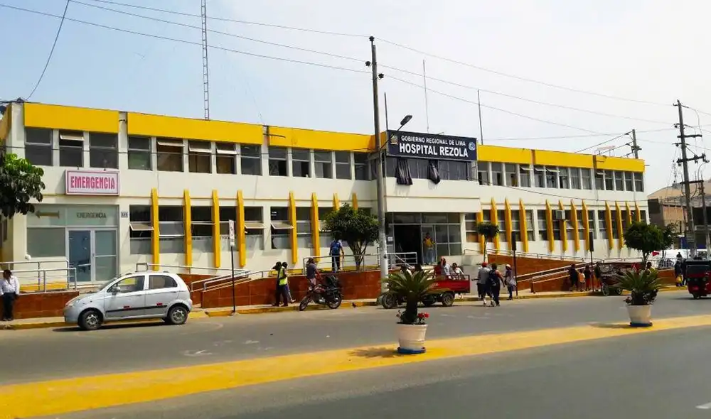 Sujetos causaron pánico dentro del hospital. PNP intervino. Foto: Hospital Rezola
