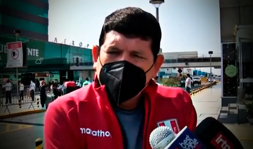 Agustín Lozano es actual presidente de la FPF. Foto: composición/ captura Willax Deportes