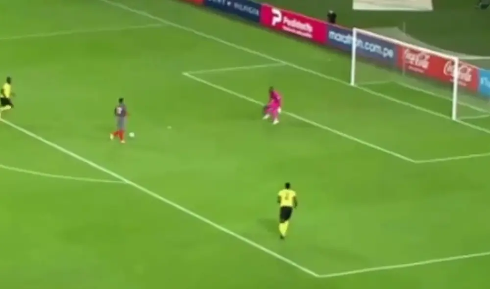 Álex Valera anota su segundo tanto en la selección peruana. Foto: captura Movistar Deportes Álex Valera anota su segundo tanto en la selección peruana. Foto: captura Movistar Deportes