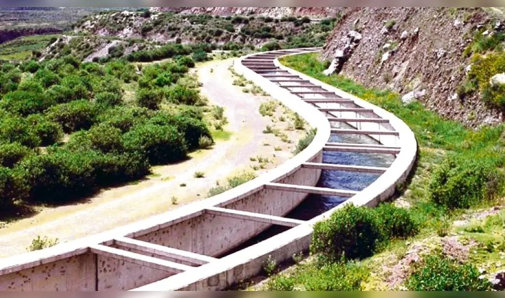 Urge reparación. Canal que llevará agua a las pampas de Siguas y El Pedregal necesita reparación urgente. Foto: La República