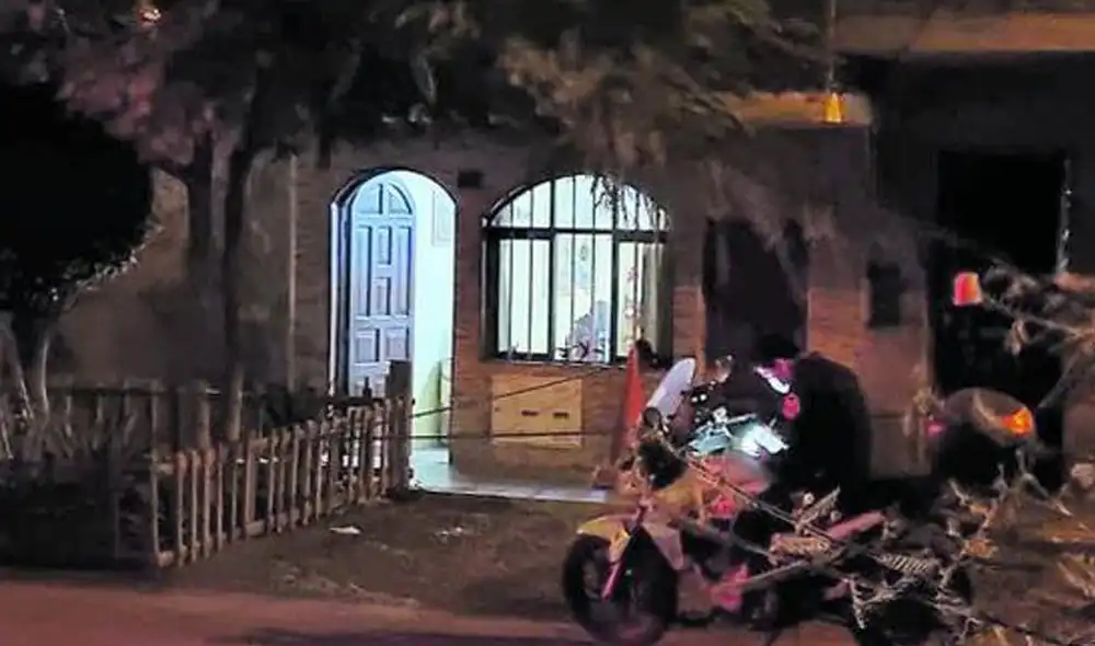 Tras el atentado, Yaney Arana Miranda fue auxiliada por sus familiares y trasladada al hospital La Caleta. Foto: RSD Chimbote