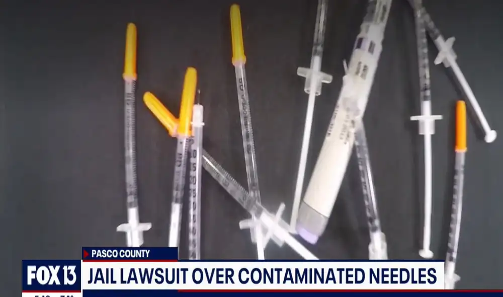 Hay una demanda colectiva contra Wellpath, una compañía médica contratada por la Oficina del Sheriff del Condado de Pasco para trabajar en la cárcel. Foto: captura de FOX 13 Tampa Bay