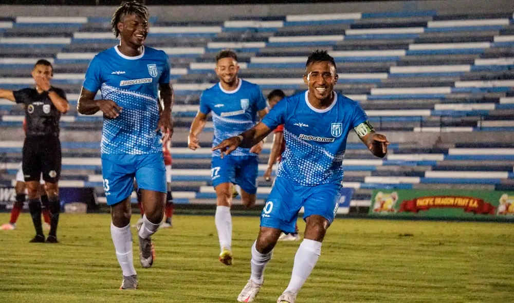 9 de Octubre eliminó a Barcelona SC en la Copa de Campeones de Ecuador, gracias a dos goles de Danny Luna. Foto: 9 de Octubre FC