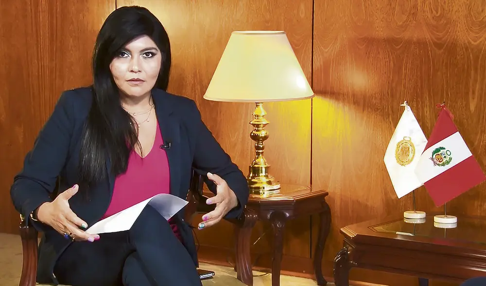 Acoso. Talavera refiere que es víctima de seguimiento y que incluso ha sido fotografiada. Foto: difusión Acoso. Talavera refiere que es víctima de seguimiento y que incluso ha sido fotografiada. Foto: difusión