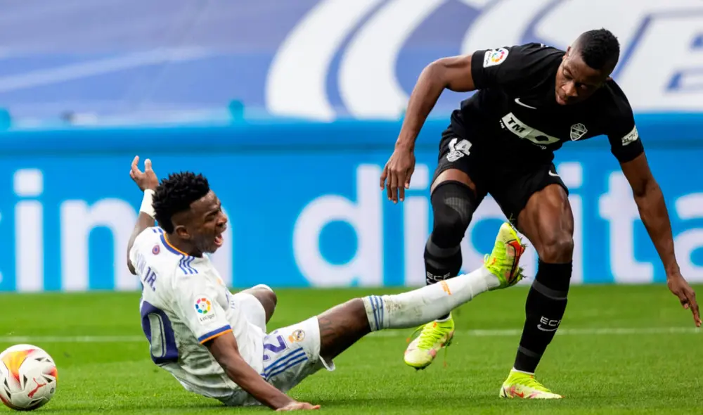 Real Madrid y Elche C.F. se enfrentan por la fecha 22 de LaLiga Santander. Foto: EFE