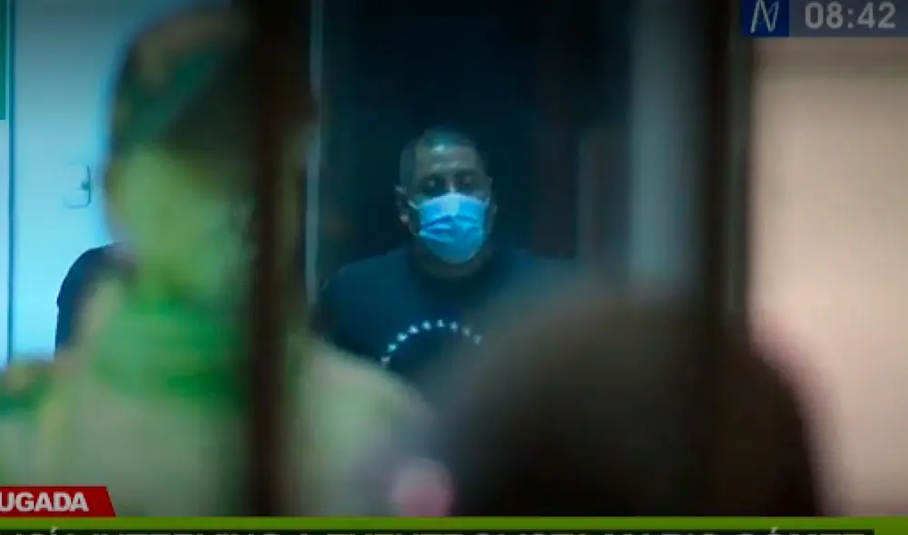 Mario Gómez fue detenido por la policía en pleno toque de queda. Foto: captura/Canal N