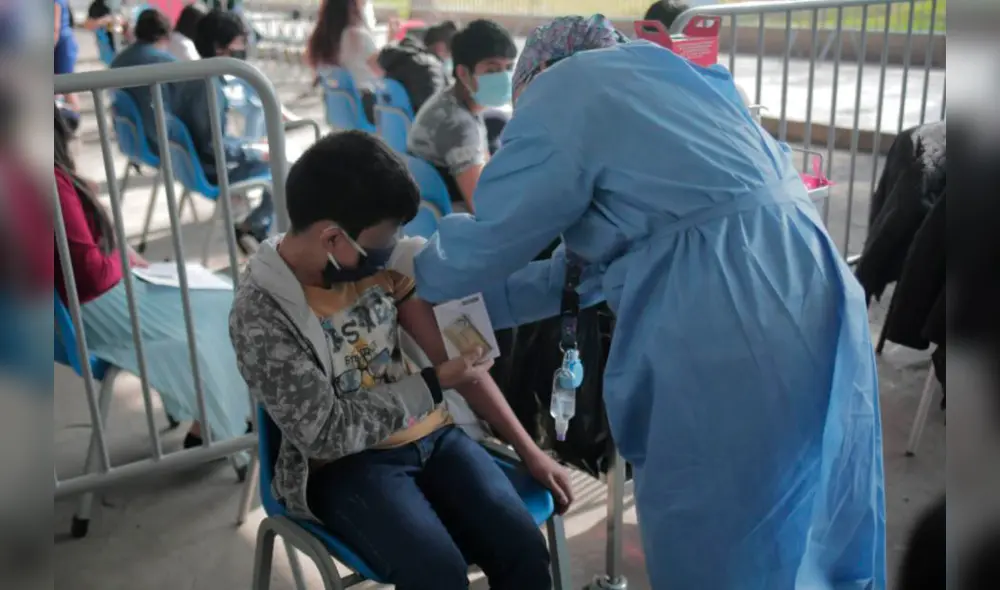 Jornada de vacunación en el Campo de Marte. Foto: Gerardo Marin / La República