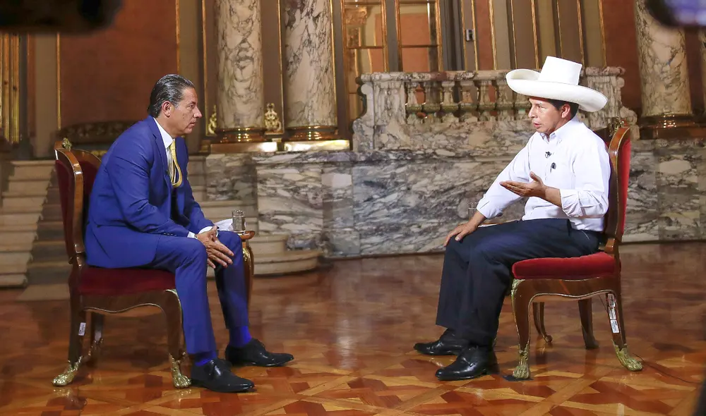 El presidente Pedro Castillo respondiendo las preguntas del periodista mexicano de CNN, Fernando del Rincón. Foto: Presidencia El presidente Pedro Castillo respondiendo las preguntas del periodista mexicano de CNN, Fernando del Rincón. Foto: Presidencia