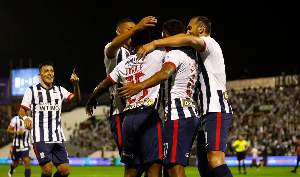 Los blanquiazules se fueron al descanso con el marcador arriba. Foto: Twitter/Alianza Lima