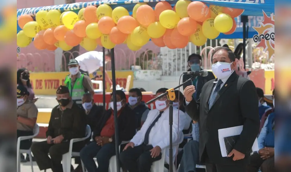 Gerente de Educación informó sobre situación de colegios. Foto: URPI/Alexis Choque Gerente de Educación informó sobre situación de colegios. Foto: URPI/Alexis Choque