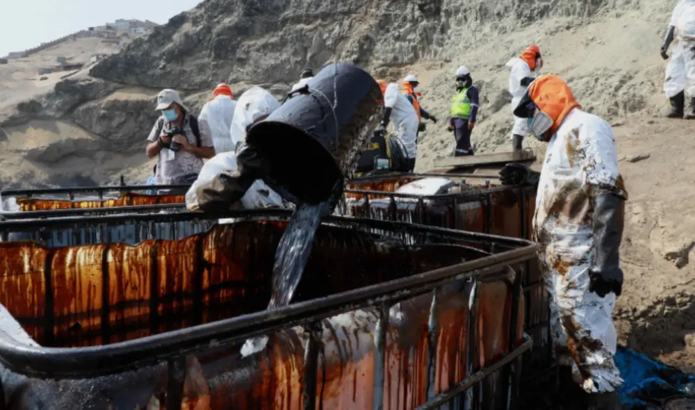 Repsol también podría deducir impuestos tras sus acciones de remediación ambiental. Foto: EFE
