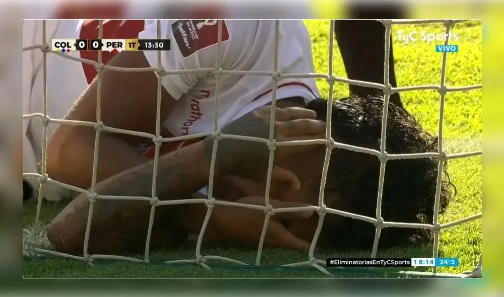 Fuerte choque entre Tapia y Uribe. Foto: Captura de TyC Sports. Fuerte choque entre Tapia y Uribe. Foto: Captura de TyC Sports.