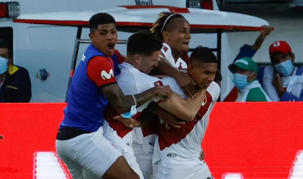 Edison Flores anotó el tanto de la victoria ante Colombia en Barranquilla. Foto: EFE Edison Flores anotó el tanto de la victoria ante Colombia en Barranquilla. Foto: EFE