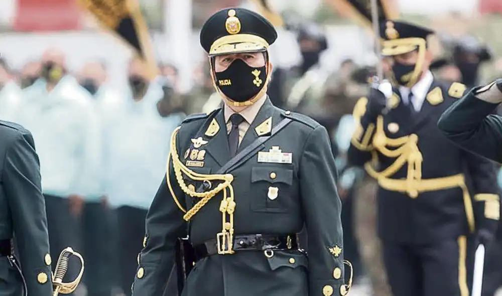 Oposición. El comandante general de la PNP, Javier Gallardo, estuvo en contra de los cambios que planteó Avelino Guillén. Foto: La República