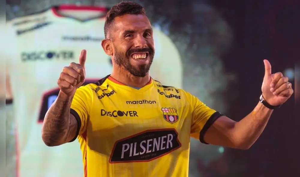 Carlos Tévez compartió equipo con Lionel Messi y Cristiano Ronaldo. Foto: Twitter SC Barcelona Carlos Tévez compartió equipo con Lionel Messi y Cristiano Ronaldo. Foto: Twitter SC Barcelona