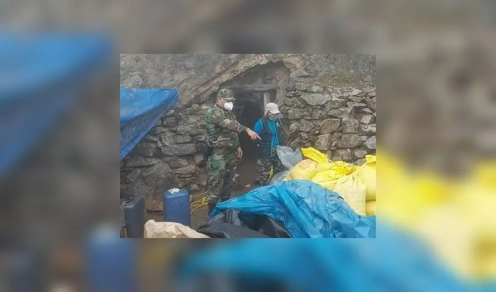 Las autoridades procedieron a destruir el material ilegal e incautar bienes. Foto: PNP Las autoridades procedieron a destruir el material ilegal e incautar bienes. Foto: PNP