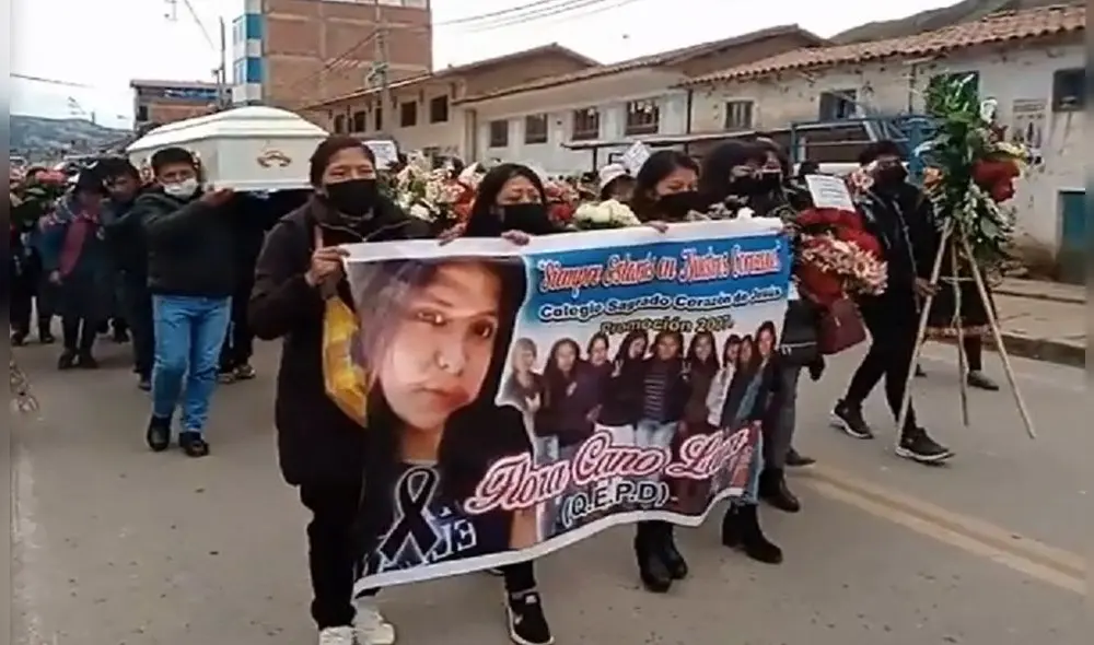 Restos de Flora fueron enterrados en su natal Ccatca. Foto: Nohemi Esquivel