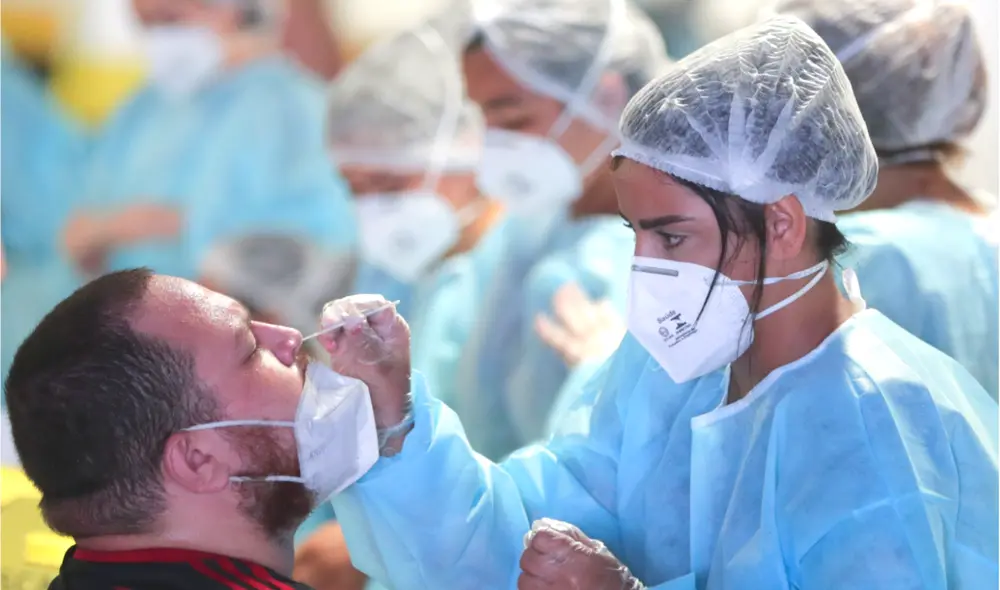 Pasos para solicitar test de COVID-19 gratis en Estados Unidos. Foto: EFE/André Coelho