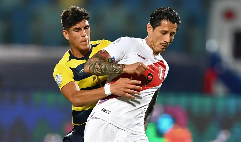 Gianluca Lapadula se perfila nuevamente como la principal carta de gol en el equipo peruano. Foto: AFP