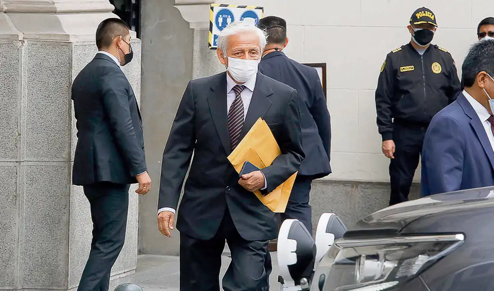 Complicado. Ministro de Energía y Minas, Eduardo González. Foto: Félix Contreras/ La República Complicado. Ministro de Energía y Minas, Eduardo González. Foto: Félix Contreras/ La República