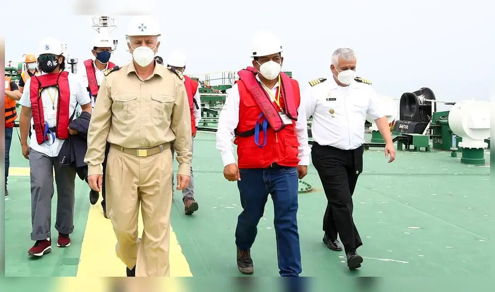 Capitán del barco petrolero brinda nuevas revelaciones. Foto: Ministerio del Ambiente