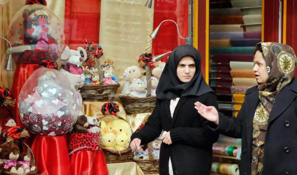 En algunos países se ha prohibido la venta de artículos que hacen alusión al amor en San Valentín. Foto: EFE En algunos países se ha prohibido la venta de artículos que hacen alusión al amor en San Valentín. Foto: EFE