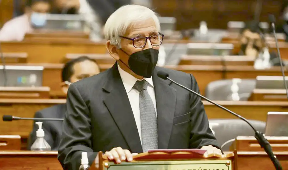 Interpelado. González esperó una tercera citación congresal para explicar el caso Salaverry. Foto: difusión Interpelado. González esperó una tercera citación congresal para explicar el caso Salaverry. Foto: difusión