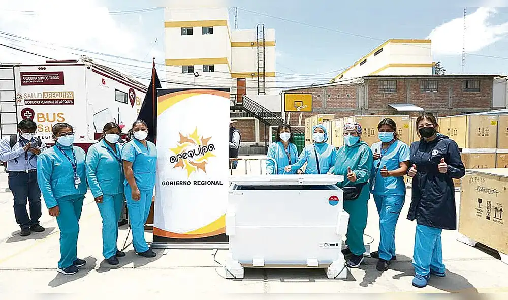 Entregaron congeladores. Foto: La República Entregaron congeladores. Foto: La República