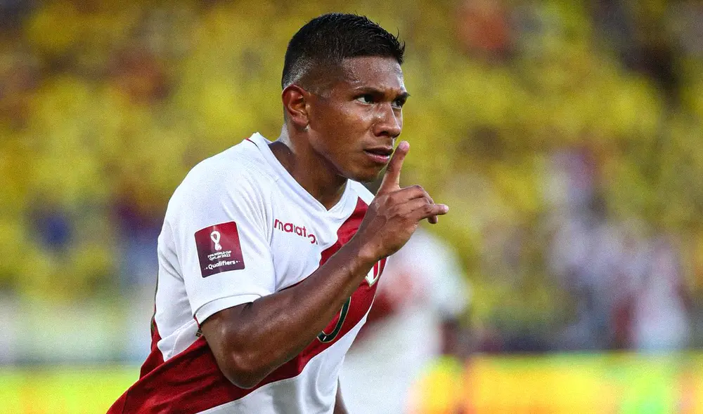 Edison Flores y el festejo de gol contra Colombia. Foto: Raúl SIfuentes / FPF