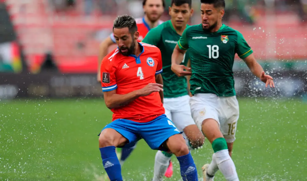 Chile iguala en La Paz ante Bolivia por la fecha 16 de las Eliminatorias Qatar 2022. Foto: EFE Chile iguala en La Paz ante Bolivia por la fecha 16 de las Eliminatorias Qatar 2022. Foto: EFE
