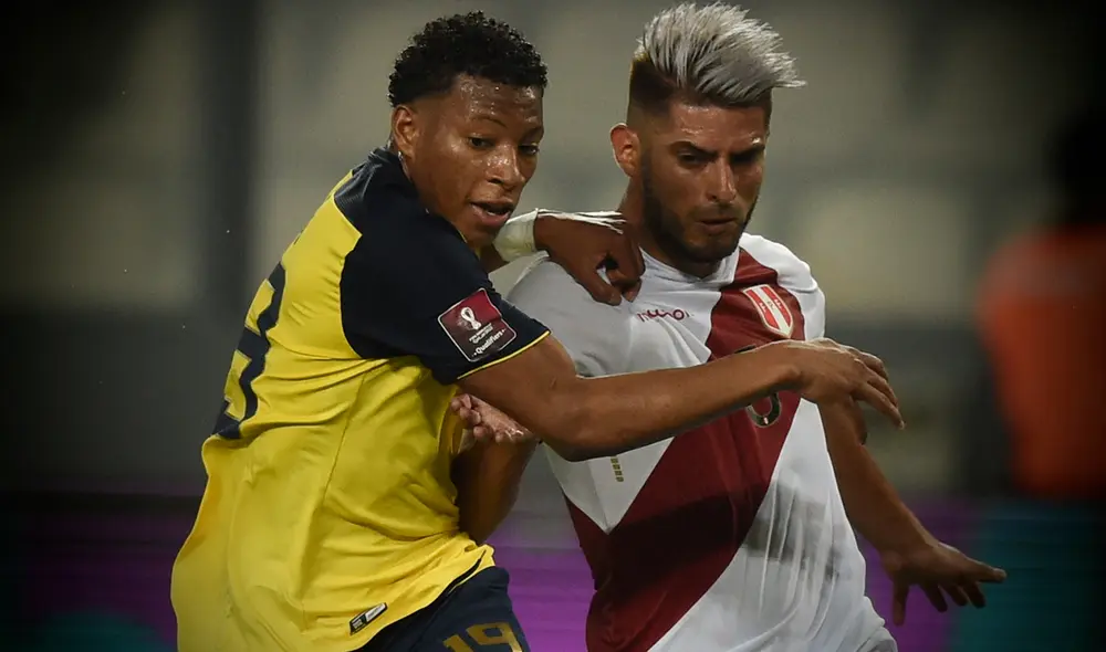 Carlos Zambrano disputa el balón ante Gonzalo Plata. Foto: composición/ AFP