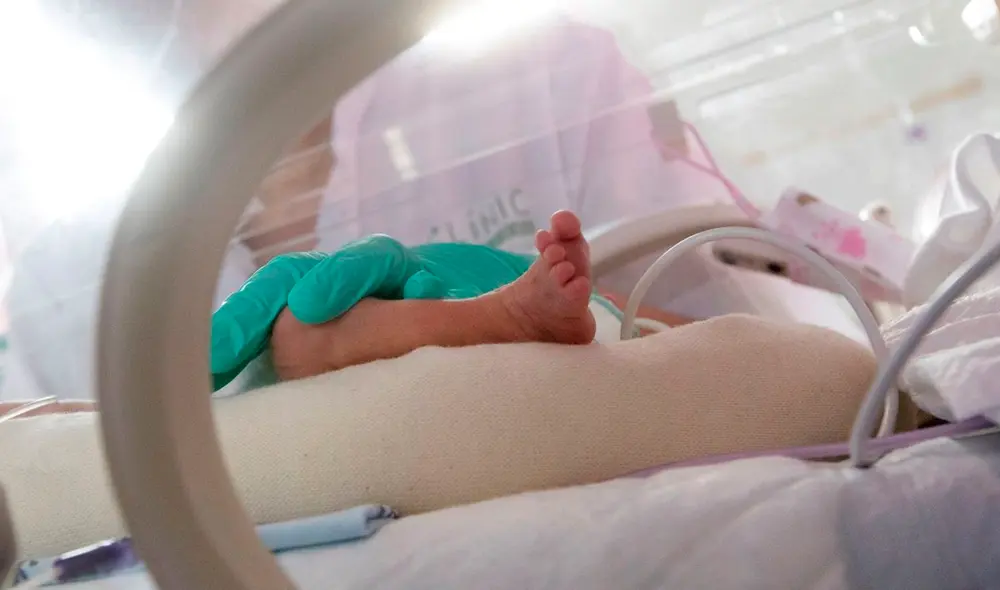 El cuadro pulmonar del bebé se agravó y acabó sufriendo “una parada cardiorrespiratoria”, informaron las autoridades brasileñas. Foto: EFE / referencial